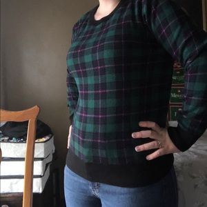 Green/ red plaid sweater